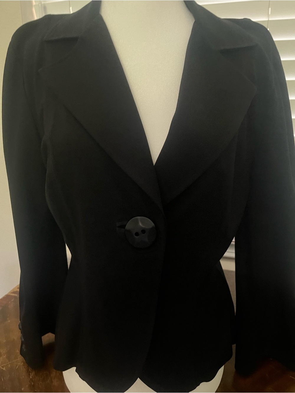CAbi Black Single-Button Women's Blazer